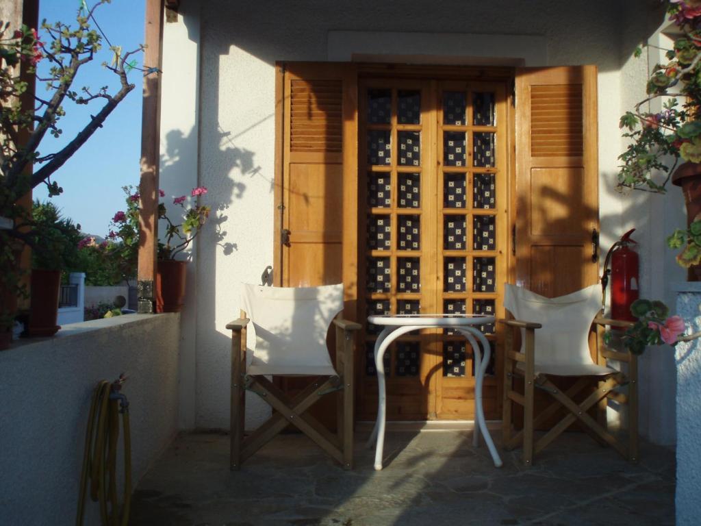 Pantazis Studios Aegina Стая снимка